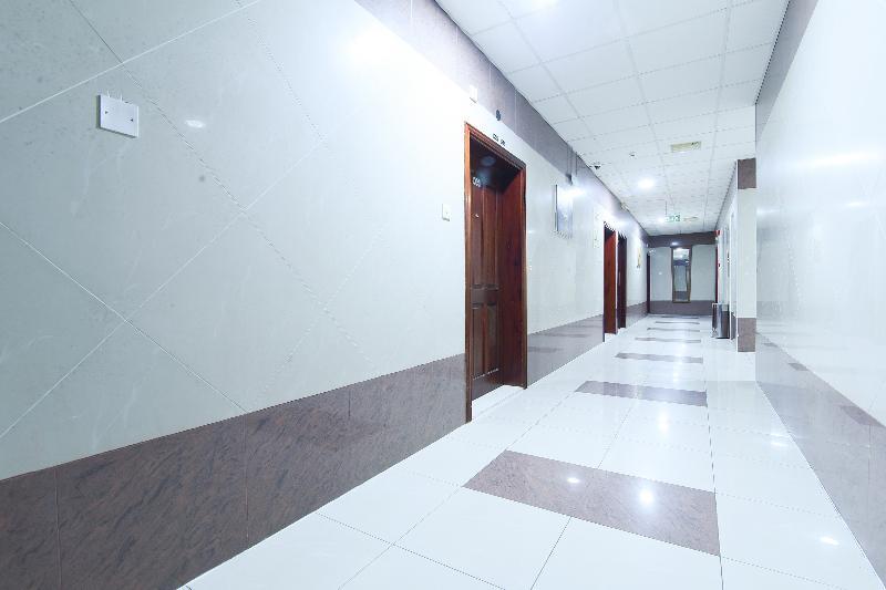 Oyo 274 California Suites Ель-Фуджайра Екстер'єр фото